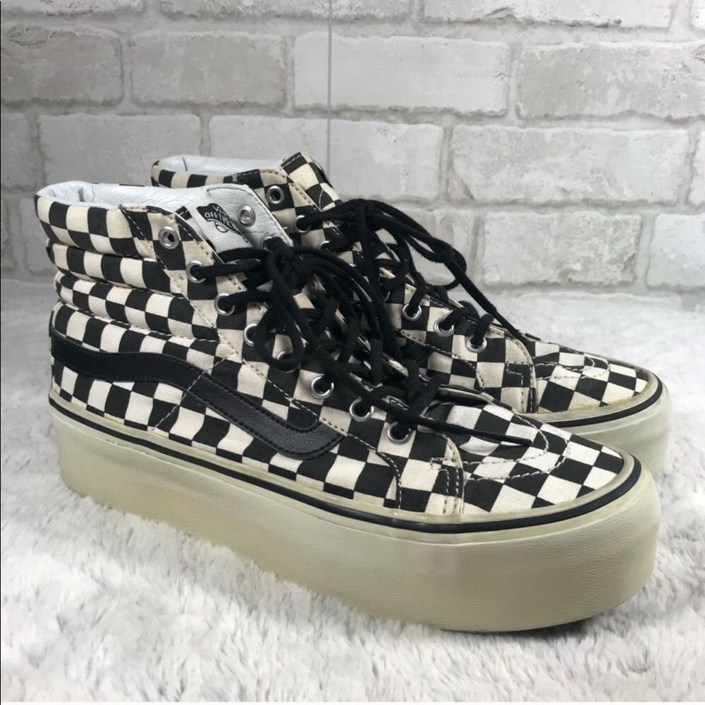 Platform Checkered Limited Edition Vans